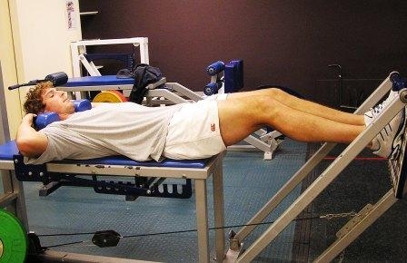 Dan Vickerman using the HipneeThrust at the Sydney University gymnasium
